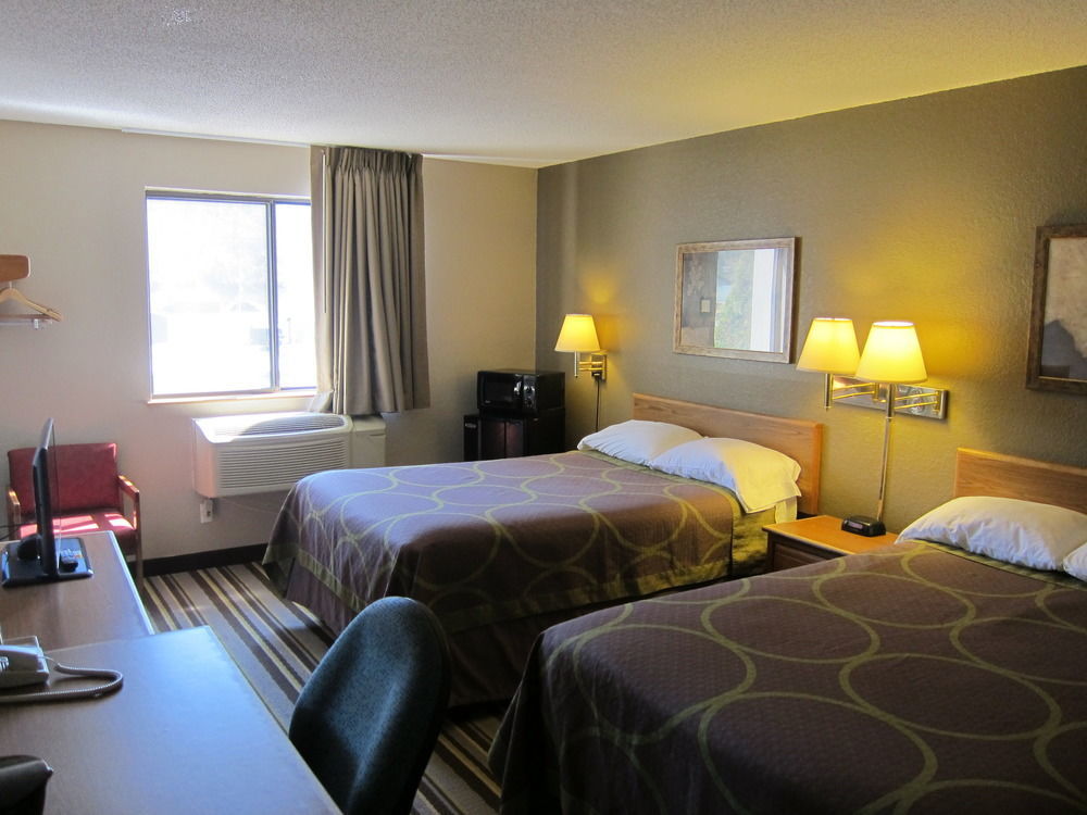 Hotel Super 8 By Wyndham Elkins Extérieur photo